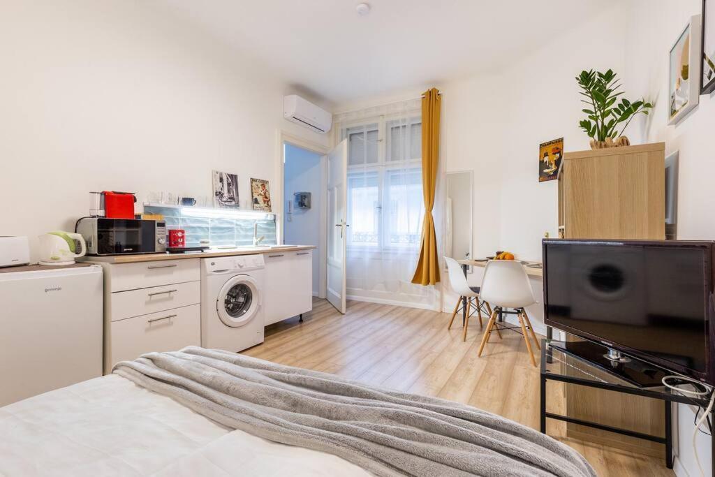 Urbannest - Super Cozy By Nw Apartment *